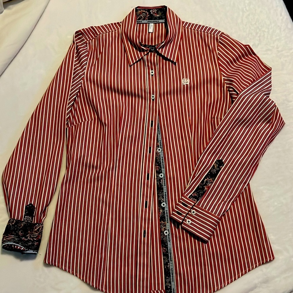 Cinch brand women’s top